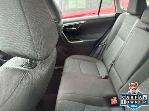 Certified 2025 Toyota RAV4 XLE FWD image 4