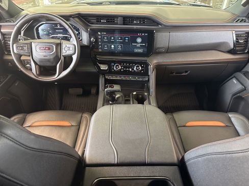 Used 2024 GMC Sierra 1500 AT4 w/ Technology Package AWD/4WD image 23
