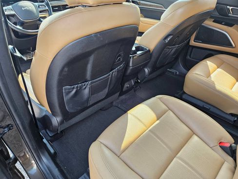Used 2022 Kia Telluride SX w/ Towing Package FWD image 26