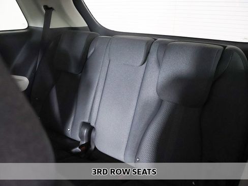 Used 2022 Kia Carnival LX FWD image 6