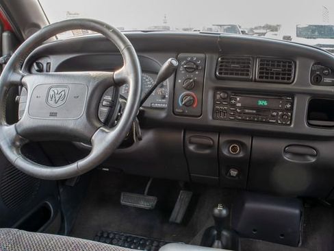 Used 2000 Dodge Ram 2500 Truck ST image 24