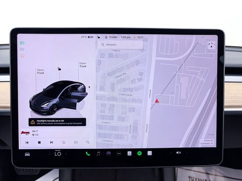 Used 2023 Tesla Model 3 Standard Range image 6