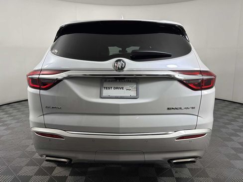 Used 2018 Buick Enclave Premium w/ Trailering Package FWD image 5