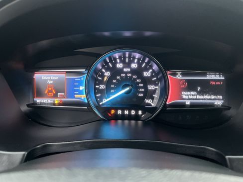 Used 2018 Ford Explorer Limited FWD image 16