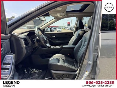 Certified 2023 Nissan Rogue SL w/ SL Premium Package AWD/4WD image 15