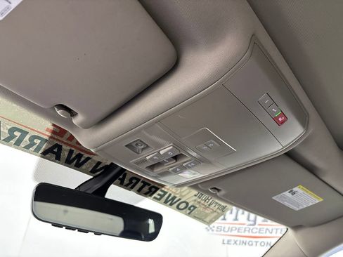 Used 2023 Volkswagen Atlas SE w/ Panoramic Sunroof Package AWD/4WD image 22