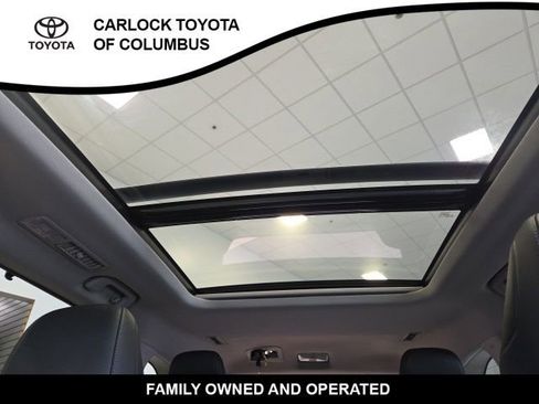 Used 2023 Toyota Highlander Platinum image 13