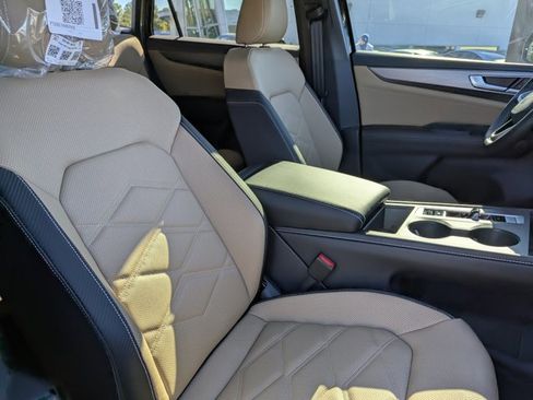 New 2026 Volkswagen Atlas Cross Sport SE image 28