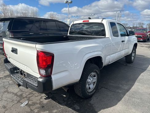 Used 2020 Toyota Tacoma SR image 2