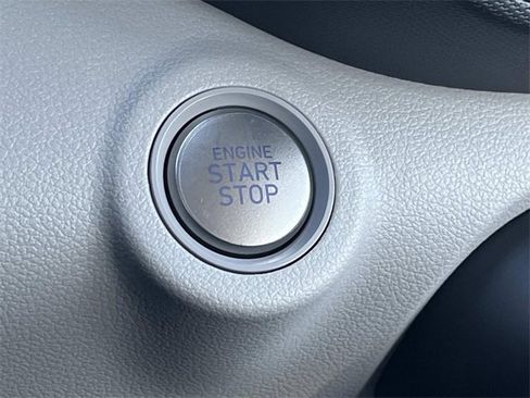 Used 2026 Hyundai Venue SEL image 30