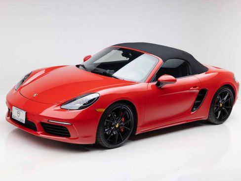 Used 2017 Porsche 718 Boxster S image 17