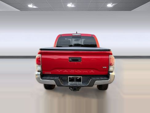 Used 2020 Toyota Tacoma TRD Off-Road AWD/4WD image 10