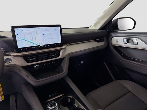 New 2025 Ford Explorer Active w/ Active Comfort Package image 24