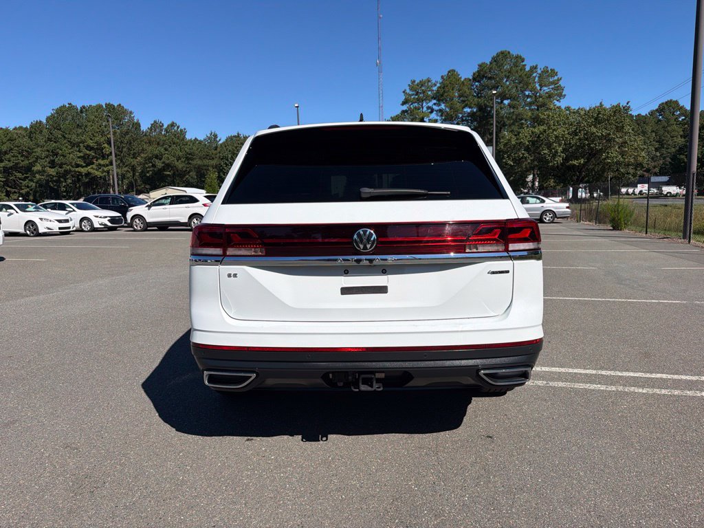 Used 2024 Volkswagen Atlas SE AWD/4WD image 6
