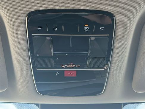 Used 2025 Hyundai Santa Fe SEL FWD image 29
