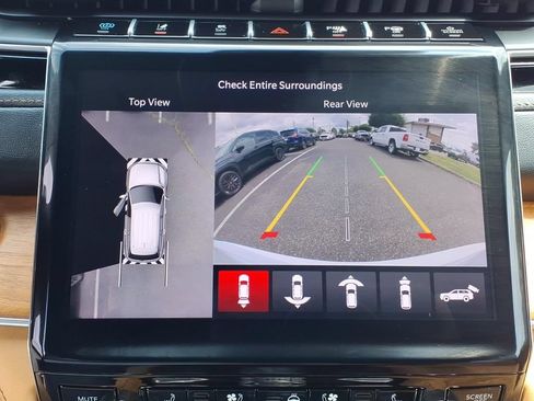 Certified 2025 Jeep Grand Cherokee Summit AWD/4WD image 10