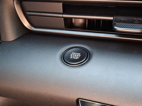 Certified 2025 Hyundai Elantra Sport FWD image 24
