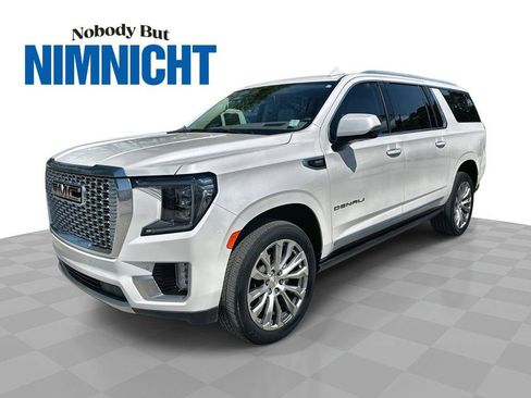 Used 2022 GMC Yukon XL Denali image 1