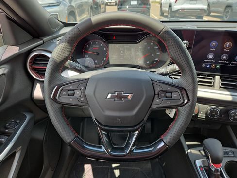 New 2026 Chevrolet Trax RS w/ Sunroof Package FWD image 18