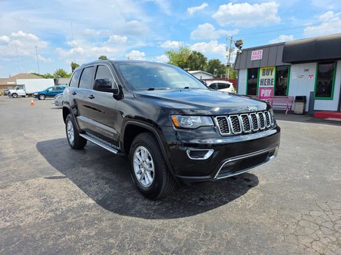 Used 2020 Jeep Grand Cherokee Laredo AWD/4WD image 7