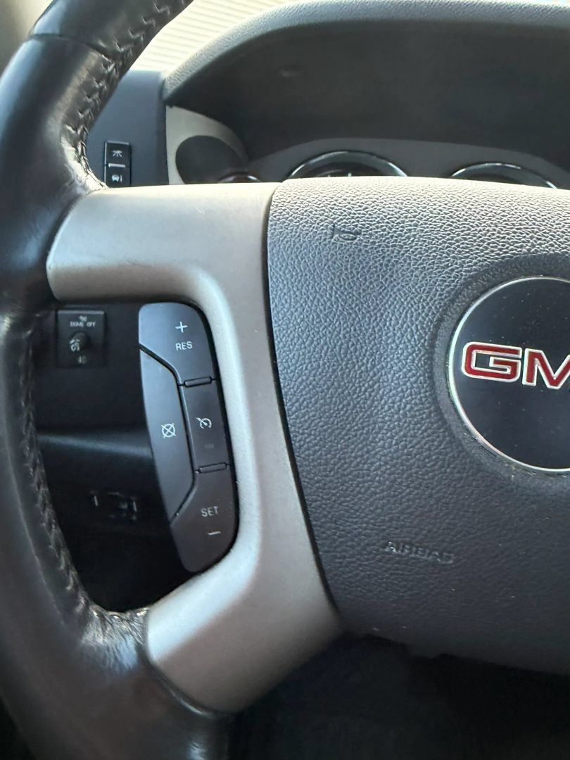 Used 2011 GMC Sierra 2500 SLE w/ SLE Preferred Package AWD/4WD image 21