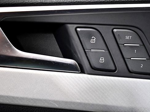 Used 2018 Audi A4 2.0T Premium w/ Convenience Package image 15