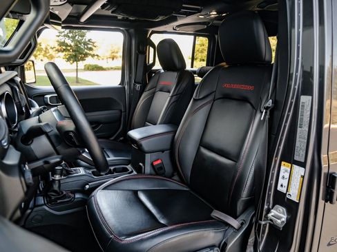 Used 2020 Jeep Gladiator Rubicon image 39