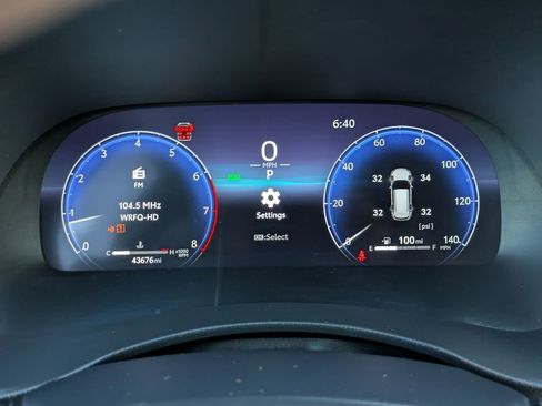 Used 2024 Toyota Highlander Platinum image 30