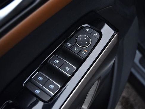 Certified 2024 Nissan Pathfinder Platinum w/ Cargo Package image 9