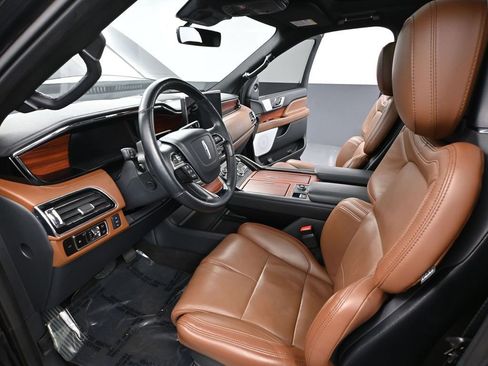 Used 2024 Lincoln Navigator L Reserve w/ Equipment Group 201A image 22