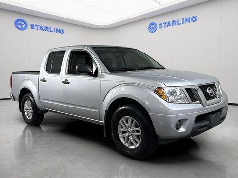 Used 2020 Nissan Frontier SV image 13