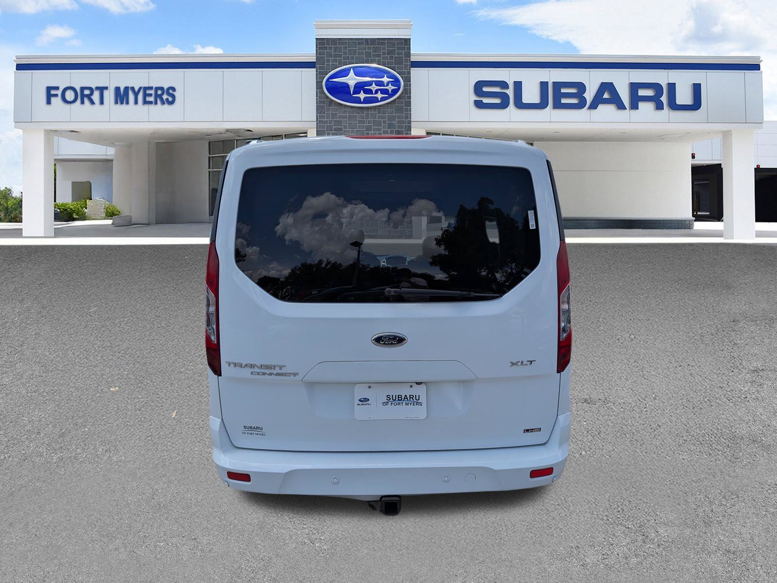 Used 2016 Ford Transit Connect XLT FWD image 5