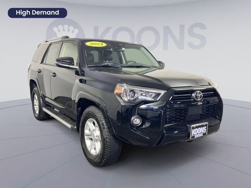 Used 2024 Toyota 4Runner SR5 Premium w/ Moonroof Package image 1