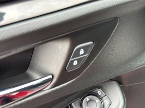 Used 2021 Chevrolet TrailBlazer RS w/ Technology Package image 10