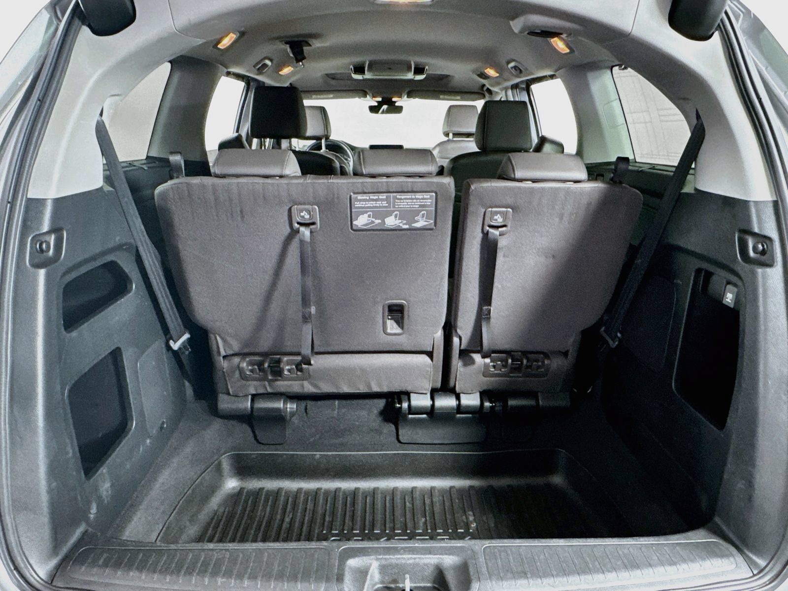 Used 2023 Honda Odyssey Touring image 19