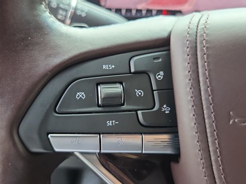 Used 2021 Cadillac Escalade ESV Sport Platinum w/ Heavy-Duty Trailer Package AWD/4WD image 26