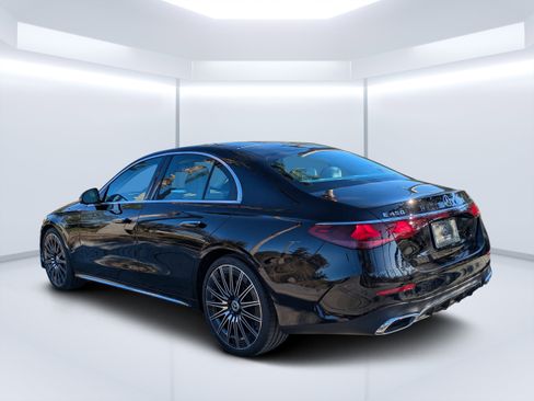 New 2026 Mercedes-Benz E 450 4MATIC Sedan image 8