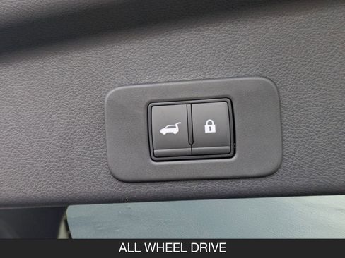 New 2026 Nissan Murano SV image 21