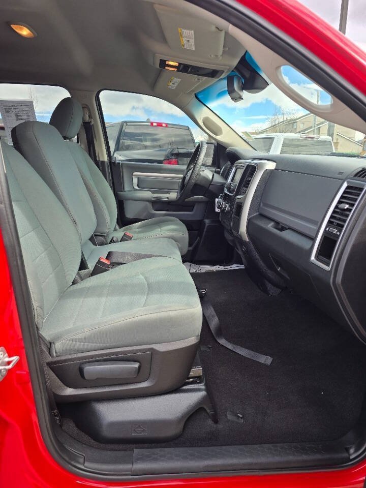 Used 2016 RAM 1500 Classic SLT AWD/4WD image 20