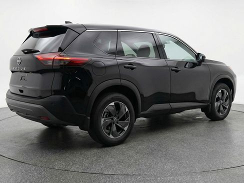 Used 2025 Nissan Rogue SV image 9
