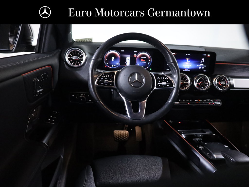 Used 2023 Mercedes-Benz GLB 250 4MATIC w/ Premium Package image 37
