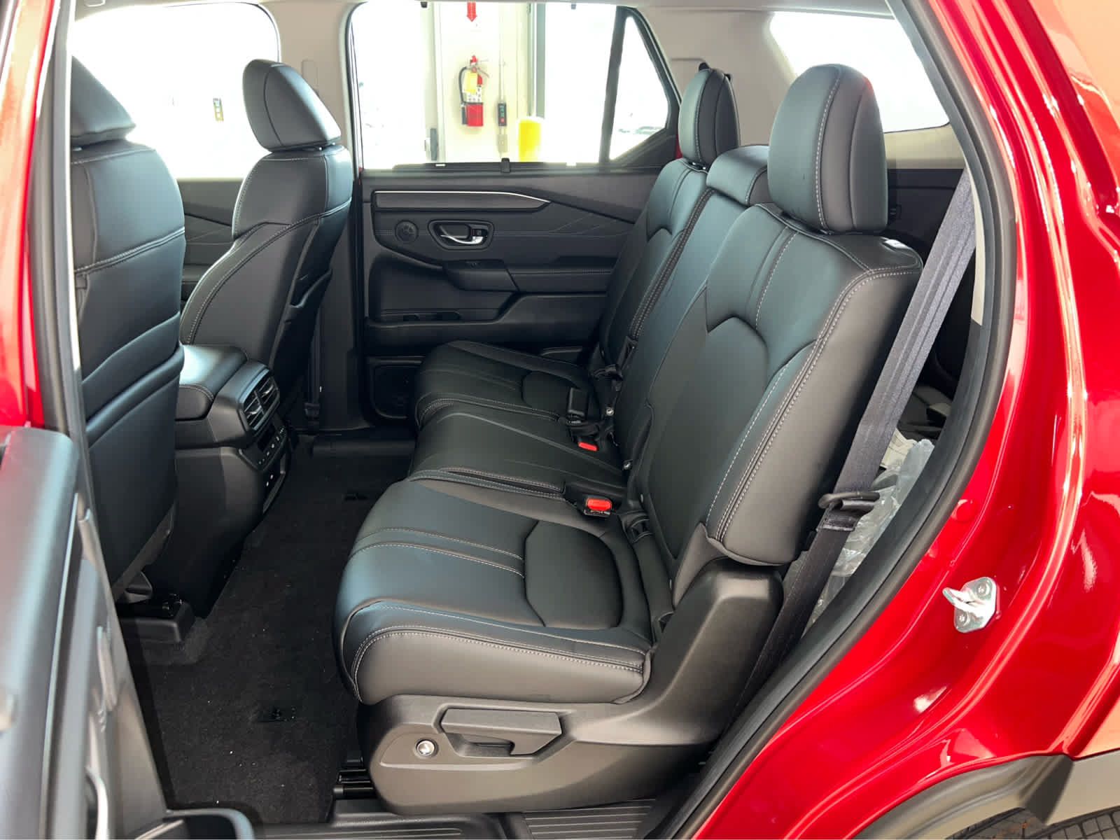 New 2026 Honda Pilot Touring image 13