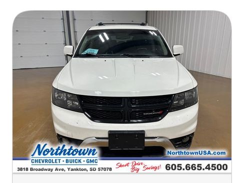 Used 2017 Dodge Journey Crossroad FWD image 8