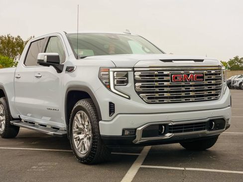 New 2026 GMC Sierra 1500 Denali w/ Technology Package AWD/4WD image 5