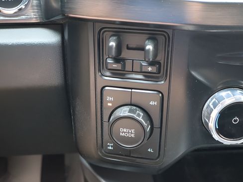 Used 2024 Ford F250 Lariat w/ FX4 Off-Road Package AWD/4WD image 13