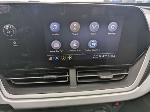 Certified 2024 Chevrolet Trax RS w/ Driver Confidence Package image 14