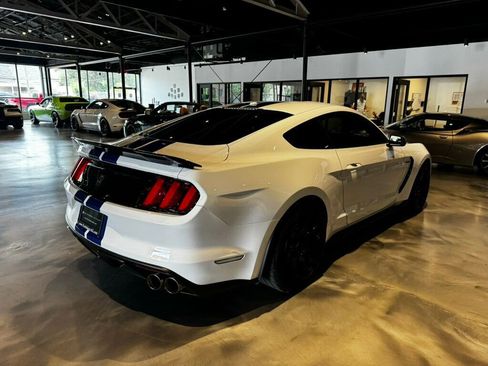 Used 2017 Ford Mustang Shelby GT350 image 5