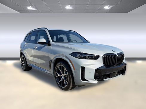 Used 2026 BMW X5 sDrive40i w/ M Sport Package RWD image 6