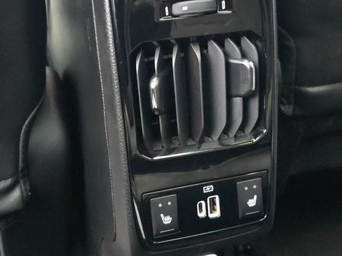 Used 2022 Jeep Compass Limited w/ Elite Group image 17