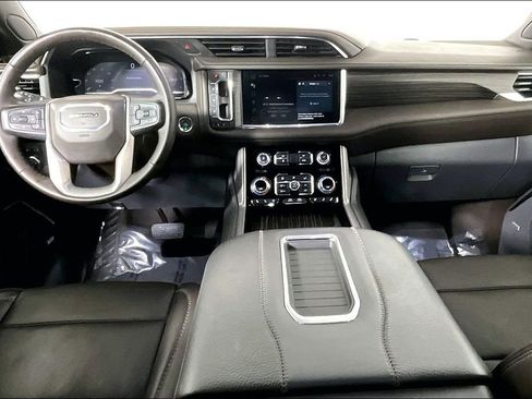 Used 2024 GMC Yukon XL Denali image 14